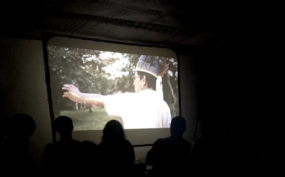 Sessão de pré-estreia do Cine Japu no Telecentro do ISA teve casa cheia, com a presença de apoiadores da iniciativa|Ana Amélia Hamdan/ISA