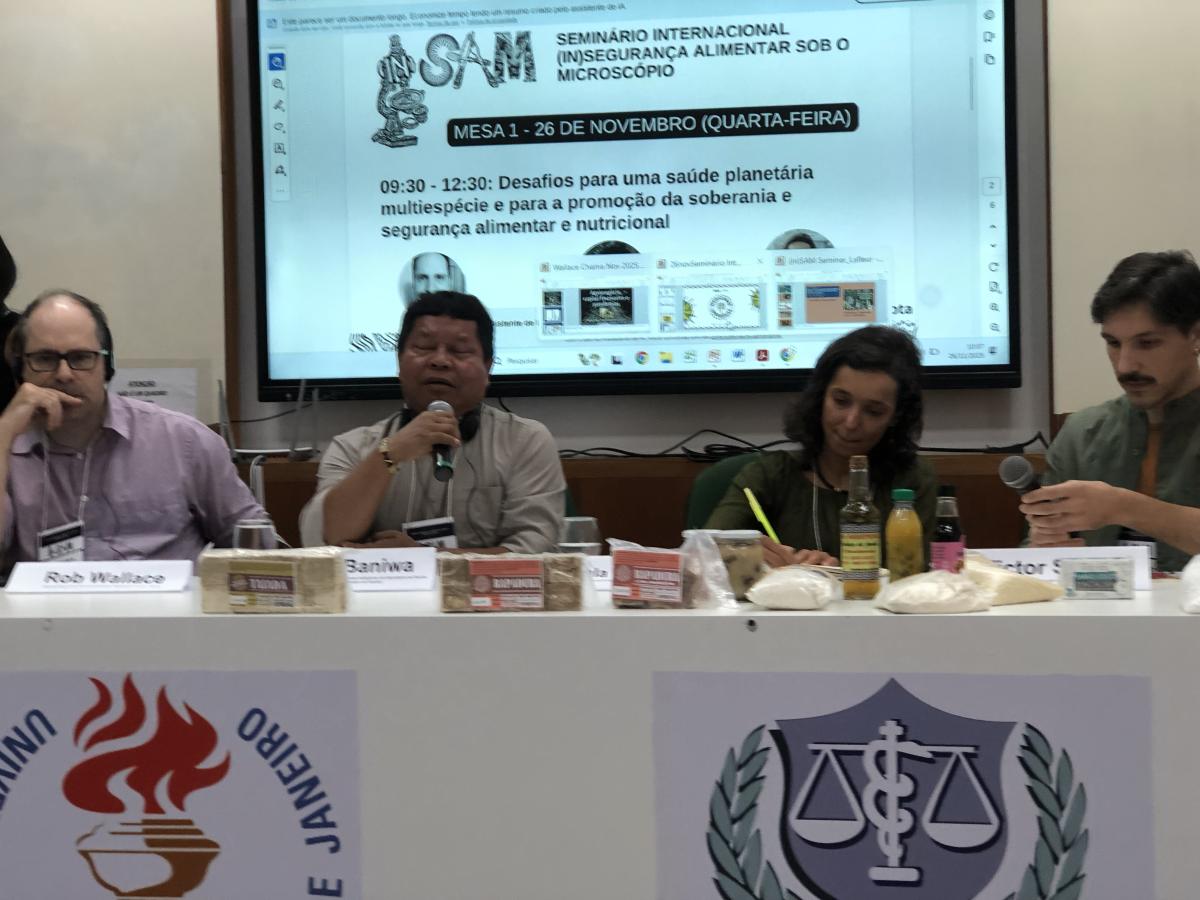 Rob Wallace, André Baniwa, Ana Paula Perrota e Victor Secco