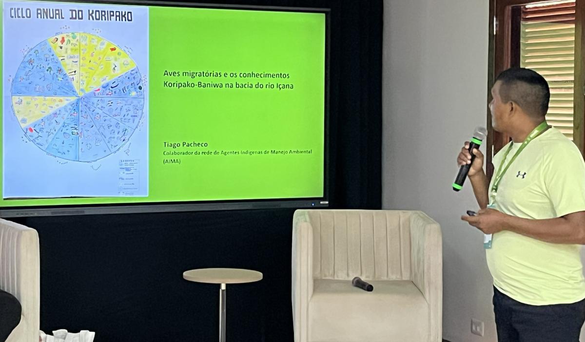 Tiago Pacheco apresentou a pesquisa sobre aves migratórias na região do Rio Negro pela pespectiva do povo Koripako-Baniwa